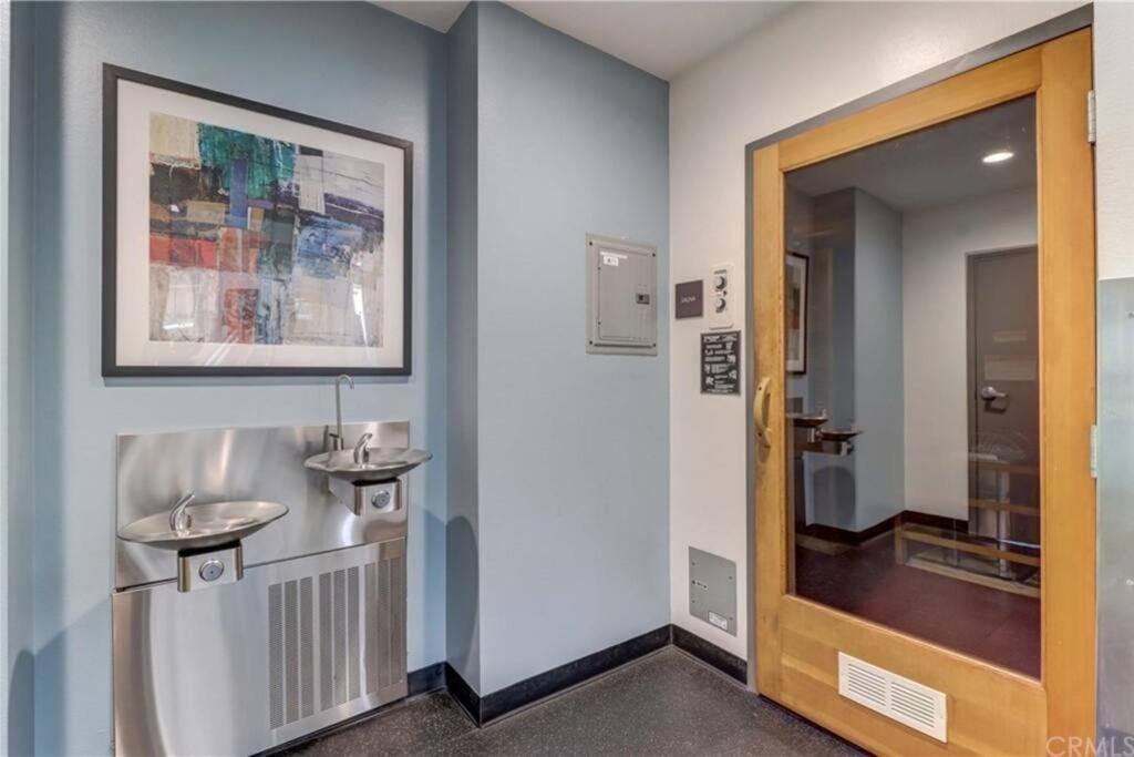 A Corner Unit With Ocean Views From Every Room Long Beach Zewnętrze zdjęcie